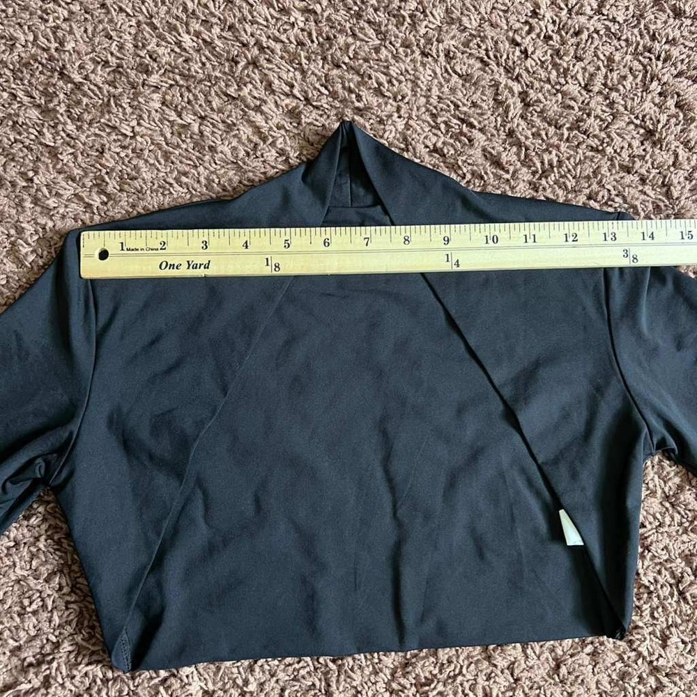 AAKVT Black Long Sleeve Shrug Bolero Mock Neck Thumbholes Cropped Top Size M NEW - Picture 11 of 16